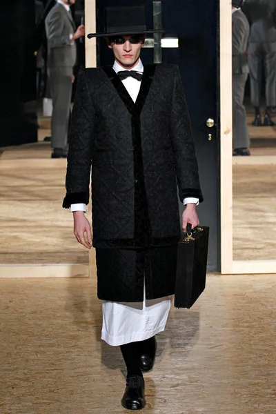 Look 32